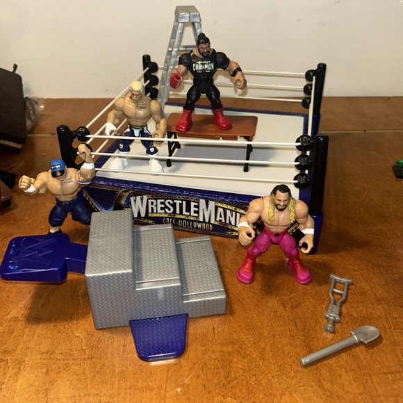 WWE Other - WWE Knuckle Crunchers Wrestlemania Goes To Hollwood Ring Figures Accessories B1